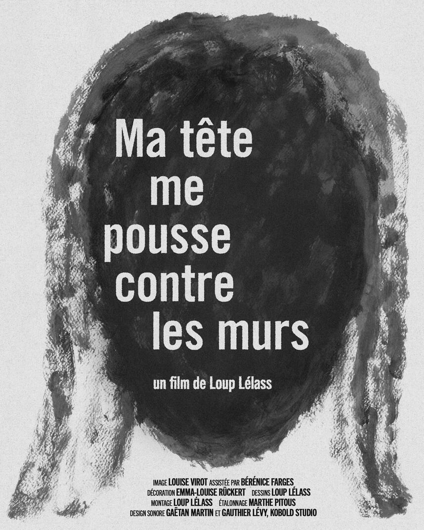 Ma tête me pousse contre les murs